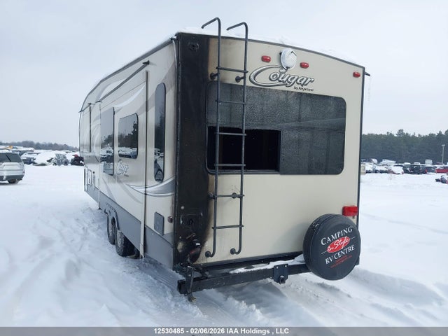 4YDF29R25G2506156 Cougar Roulotte 40pieds