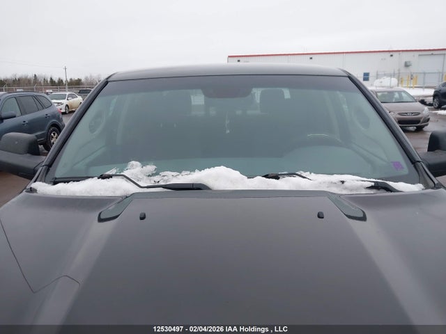 1C6RR7LM7GS298427 RAM 1500 Slt