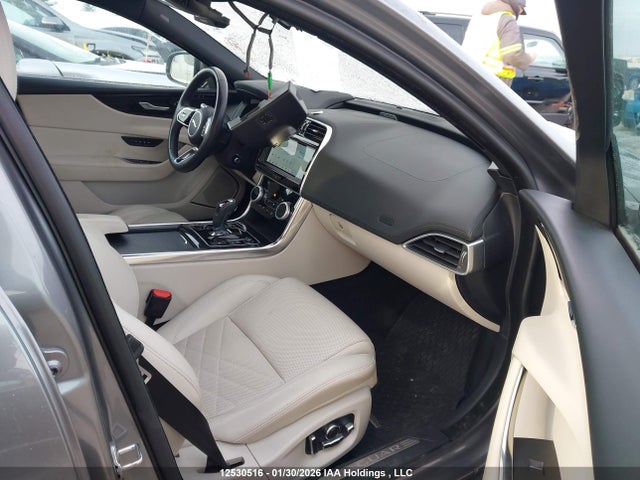 Продажа на аукционе авто 2020 Jaguar Xe Se, vin: SAJAP4FX4LCP58567, номер лота: 12530516