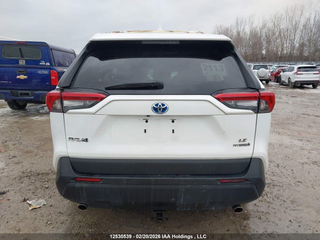 2021 Toyota Rav4 Le მანქანა იყიდება აუქციონზე, vin: 2T3BWRFV3MW106460, აუქციონის ნომერი: 12530539