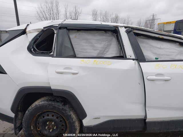 2021 Toyota Rav4 Le მანქანა იყიდება აუქციონზე, vin: 2T3BWRFV3MW106460, აუქციონის ნომერი: 12530539