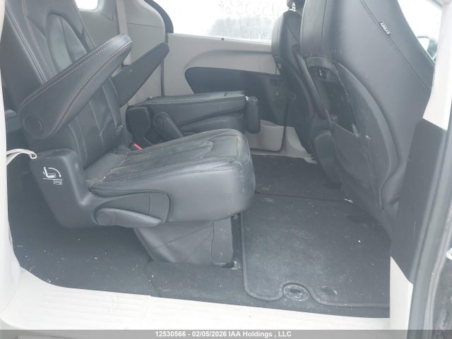2C4RC1EG8JR105967 Chrysler Pacifica Touring-l Plus