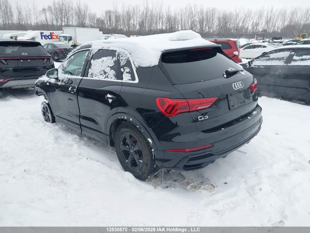 WA1FECF39K1080579 Audi Q3 2.0t Technik