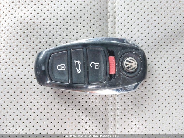 WVGRF7BP8HD000496 Volkswagen Touareg