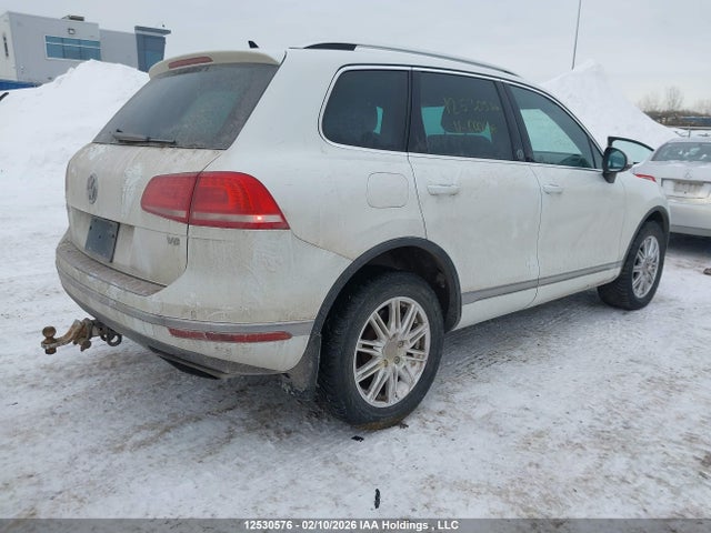 WVGRF7BP8HD000496 Volkswagen Touareg