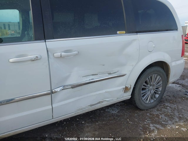2C4RC1CG2FR697005 Chrysler Town &amp; Country Touring L