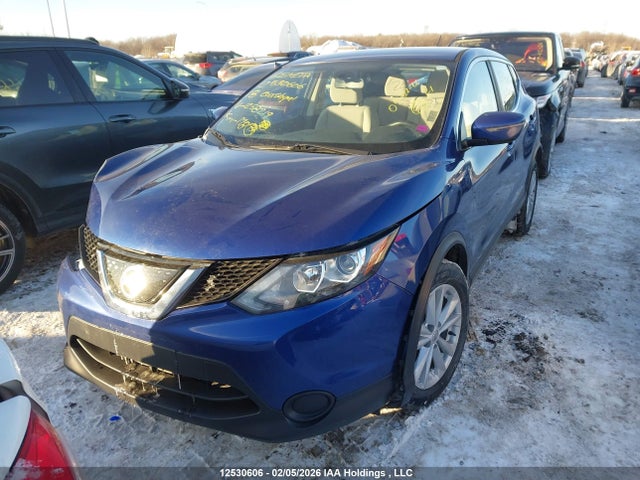 JN1BJ1CR2JW258219 Nissan Qashqai S/sl/sv