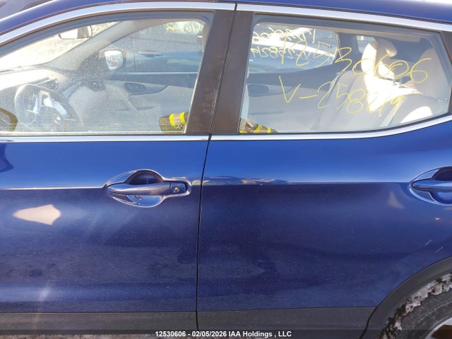 JN1BJ1CR2JW258219 Nissan Qashqai S/sl/sv