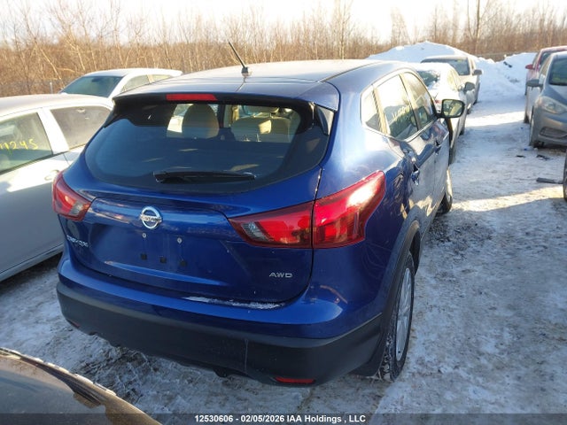 JN1BJ1CR2JW258219 Nissan Qashqai S/sl/sv