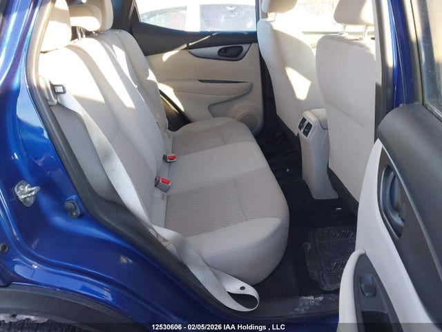 JN1BJ1CR2JW258219 Nissan Qashqai S/sl/sv