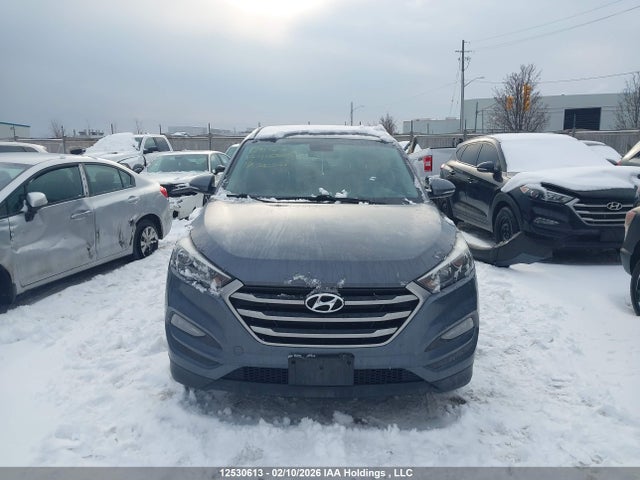KM8J3CA4XHU455503 Hyundai Tucson Limited/sport And Eco/se