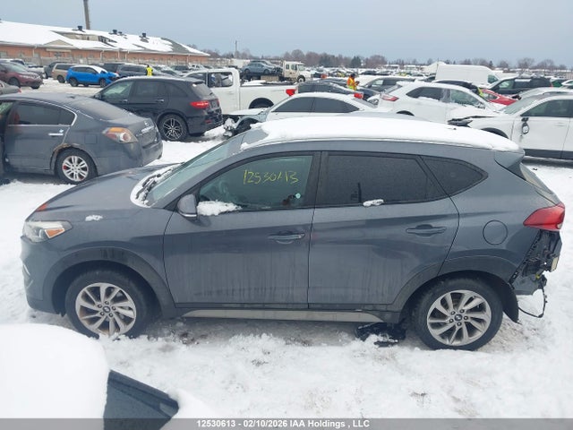 KM8J3CA4XHU455503 Hyundai Tucson Limited/sport And Eco/se