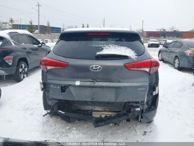 KM8J3CA4XHU455503 Hyundai Tucson Limited/sport And Eco/se