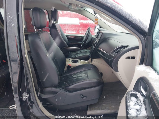 2C4RC1CG4ER299745 Chrysler Town &amp; Country Touring L