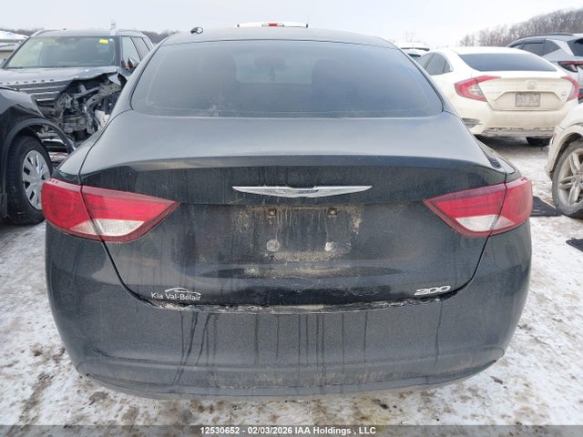 1C3CCCFB0FN629899 Chrysler 200 LX