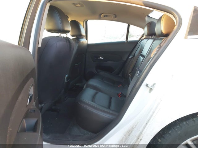 1G1P75SZ6E7439035 Chevrolet Cruze