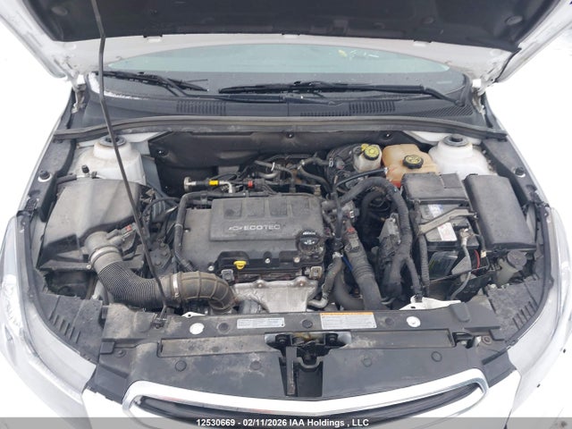 1G1PE5SB0F7251122 Chevrolet Cruze 2lt