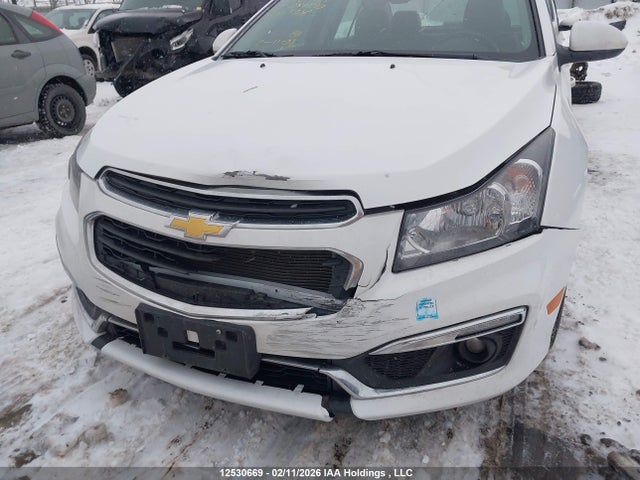 1G1PE5SB0F7251122 Chevrolet Cruze 2lt