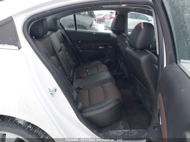 1G1PE5SB0F7251122 Chevrolet Cruze 2lt