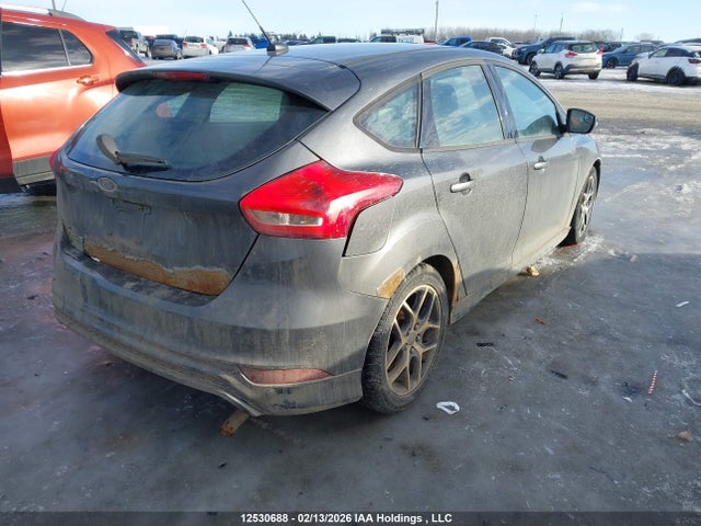 Ford FOCUS SE 2016 1FADP3K2XGL265259 Image 4