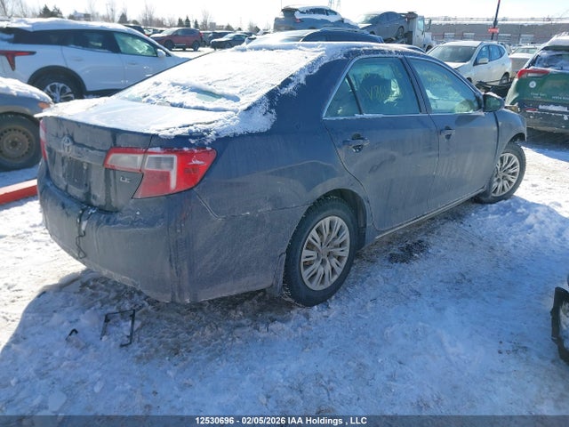 12530696 :رقم المزاد ، 4T1BF1FK5EU864270 vin ، 2014 Toyota Camry مزاد بيع