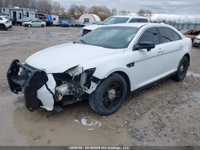2013 Ford Taurus Police Interceptor მანქანა იყიდება აუქციონზე, vin: 1FAHP2M83DG208984, აუქციონის ნომერი: 12530700