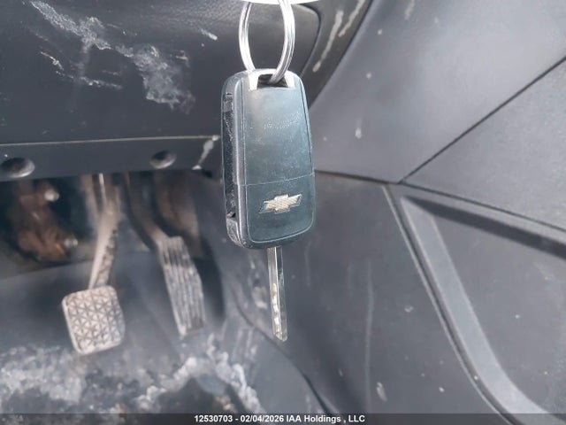 1G1JD6SH7F4172437 Chevrolet SONIC LT