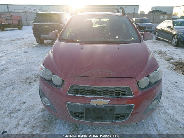 1G1JD6SH7F4172437 Chevrolet SONIC LT