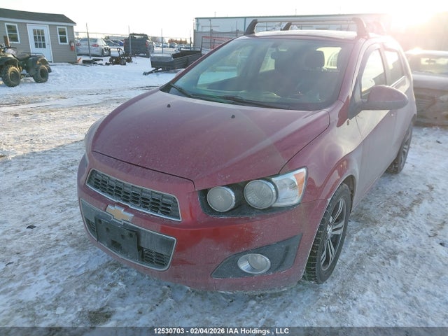 1G1JD6SH7F4172437 Chevrolet SONIC LT