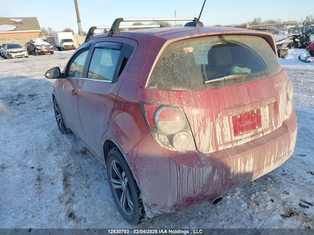 1G1JD6SH7F4172437 Chevrolet SONIC LT