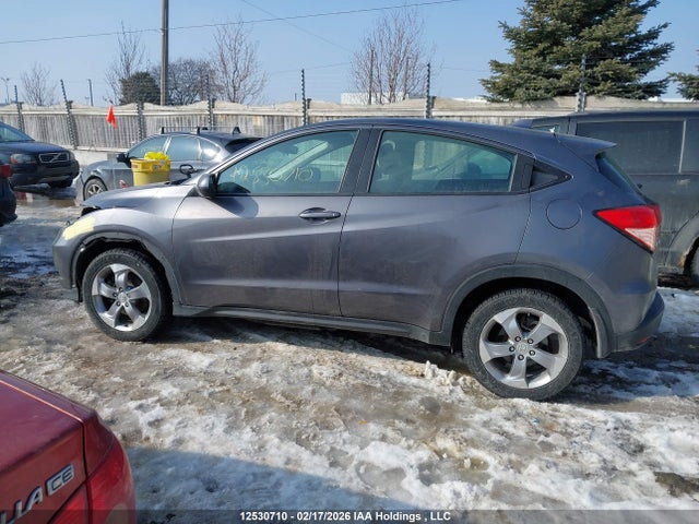 3CZRU6H36JM104479 Honda HR-V LX