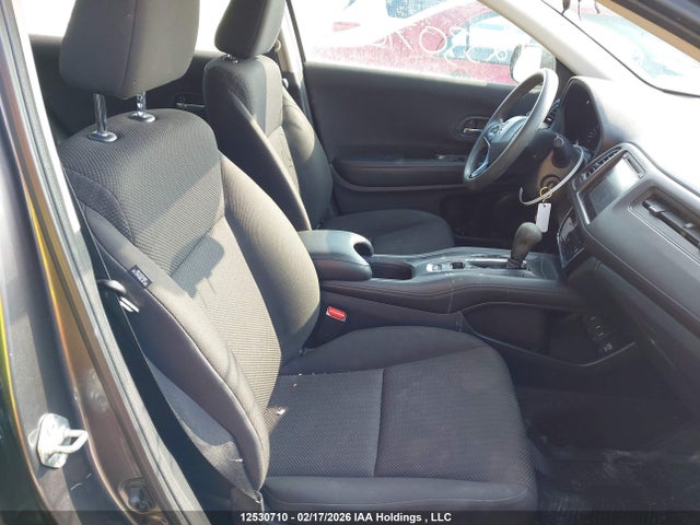 3CZRU6H36JM104479 Honda HR-V LX
