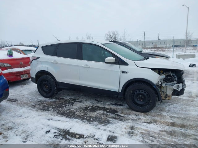 1FMCU9GD1HUA65728 Ford ESCAPE SE