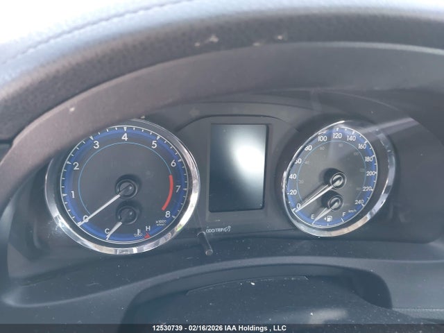 2T1BURHE0HC903039 Toyota COROLLA LE