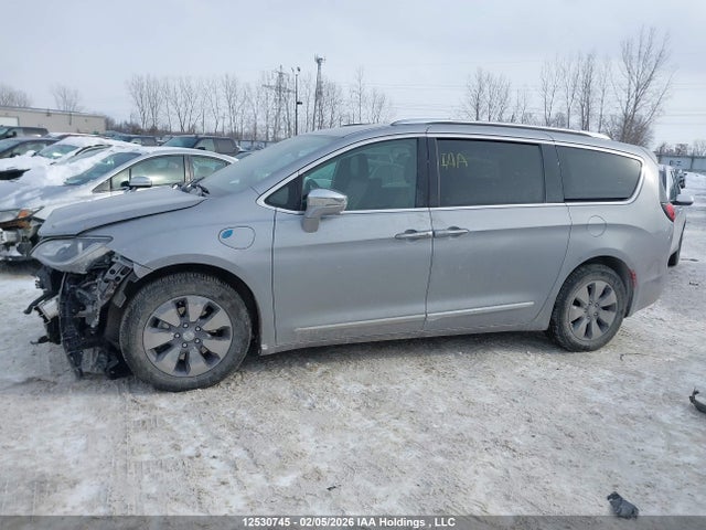 Chrysler Pacifica Hybrid Limited 2019 2C4RC1N73KR734134 Image 14