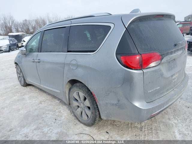 Chrysler Pacifica Hybrid Limited 2019 2C4RC1N73KR734134 Image 3