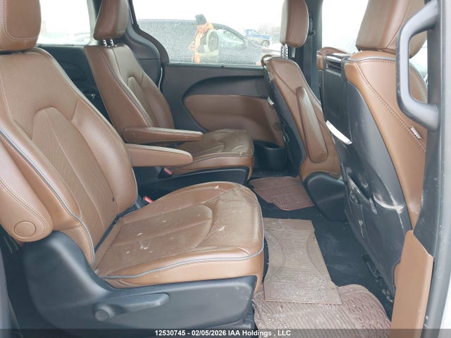 Chrysler Pacifica Hybrid Limited 2019 2C4RC1N73KR734134 Image 8