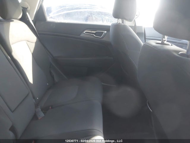 KNDPUCAF2P7041819 KIA Sportage Lx/x-line