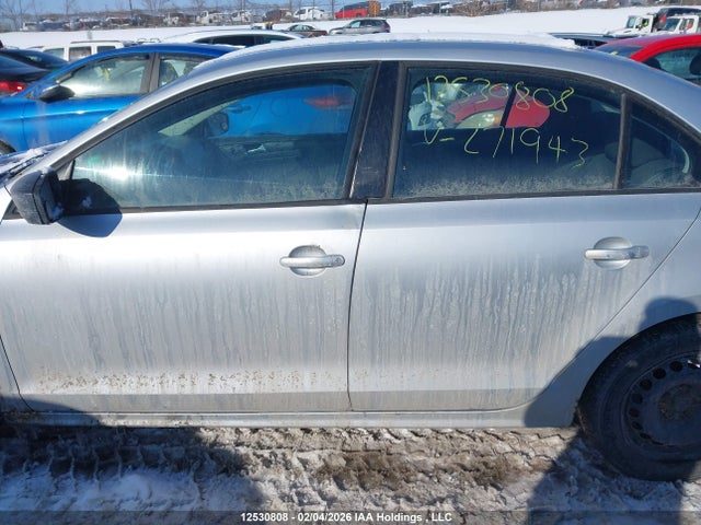 12530808 :رقم المزاد ، 3VW2K7AJXDM271943 vin ، 2013 Volkswagen Jetta S مزاد بيع