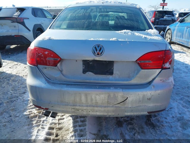 12530808 :رقم المزاد ، 3VW2K7AJXDM271943 vin ، 2013 Volkswagen Jetta S مزاد بيع