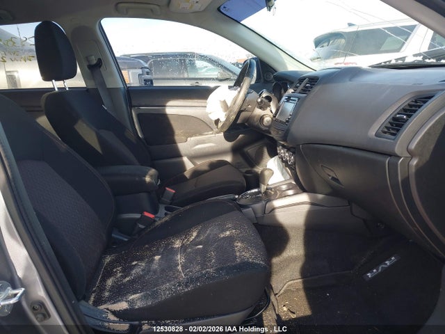 JA4AJ3AU2HZ603361 Mitsubishi RVR SE