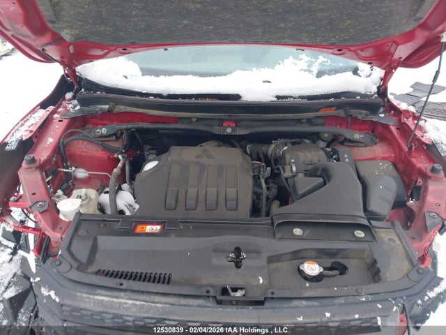 JA4ATUAA6NZ600724 Mitsubishi Eclipse Cross Es