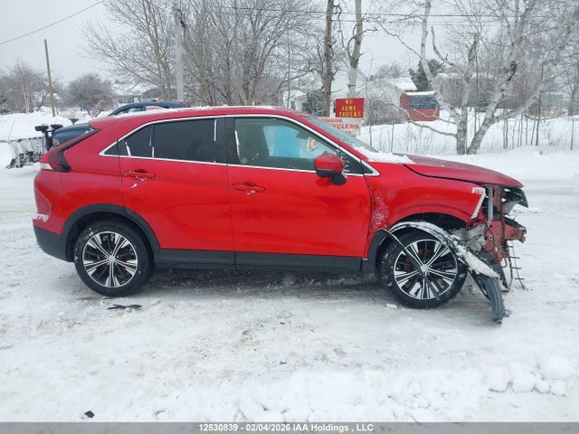 JA4ATUAA6NZ600724 Mitsubishi Eclipse Cross Es