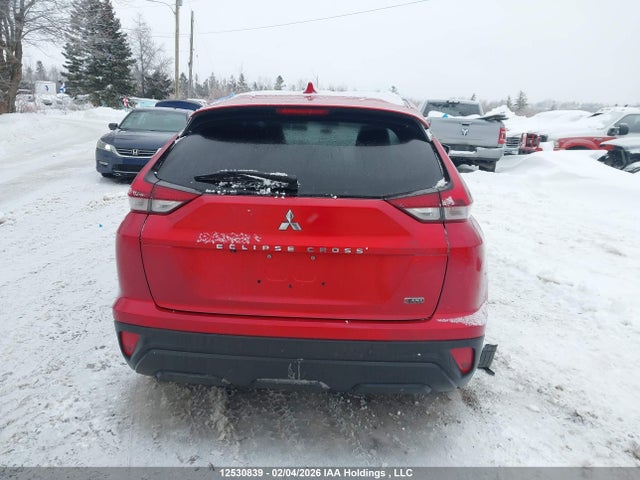 JA4ATUAA6NZ600724 Mitsubishi Eclipse Cross Es
