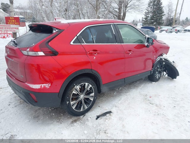 JA4ATUAA6NZ600724 Mitsubishi Eclipse Cross Es