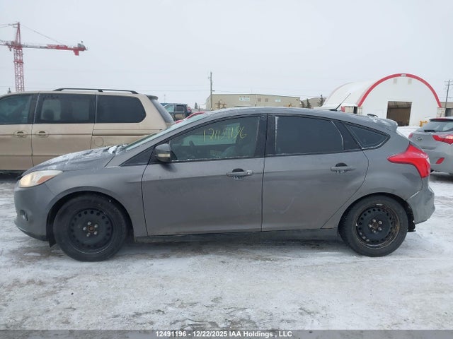 1FADP3K25EL385306 Ford FOCUS SE