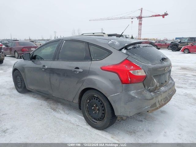 1FADP3K25EL385306 Ford FOCUS SE