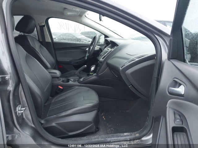 1FADP3K25EL385306 Ford FOCUS SE