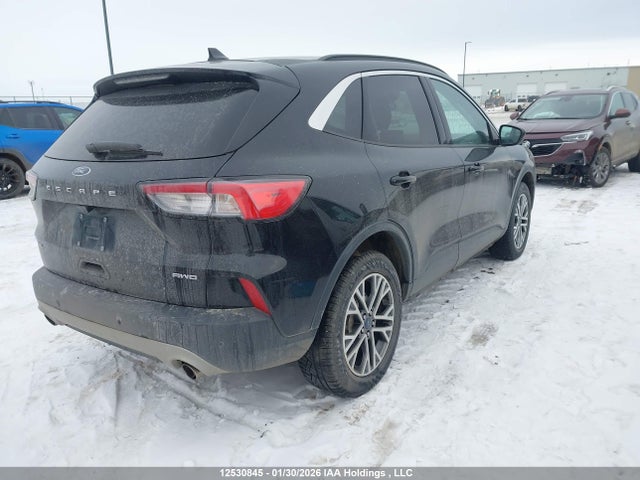 1FMCU9H69MUA72565 Ford ESCAPE SEL