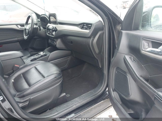 1FMCU9H69MUA72565 Ford ESCAPE SEL
